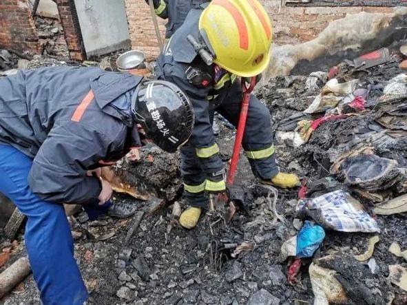 新澳门4949最新开奖记录和济南火灾5伤1失联与济南火灾4人死亡