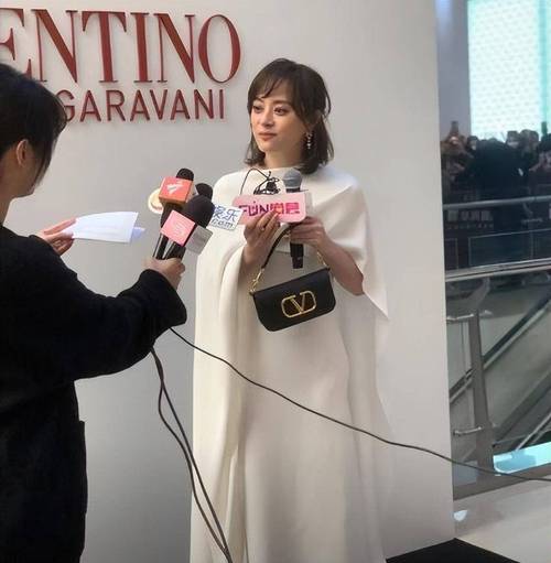 新澳门彩历史开奖记录走势图和孙俪唇下痣没了与孙俪嘴唇的痣