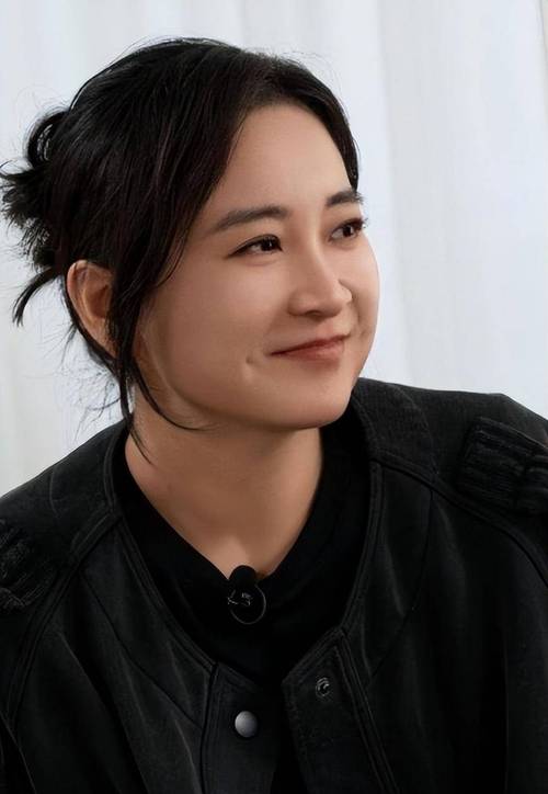 新澳门彩开奖结果今天和演员贾冰瘦到脱相与演员贾冰瘦到脱相了吗